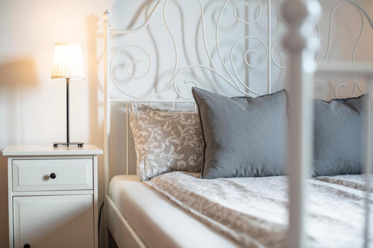 Old Town Studio And Apartment Vrsar Extérieur photo