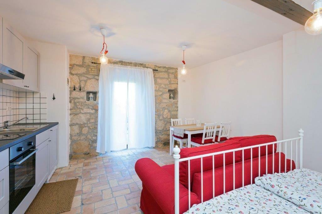 Old Town Studio And Apartment Vrsar Extérieur photo