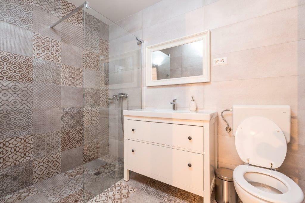 Old Town Studio And Apartment Vrsar Extérieur photo